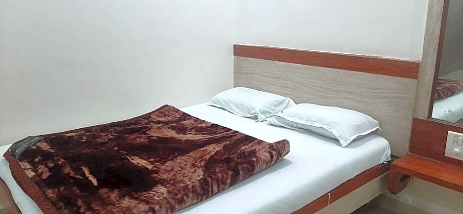 Photo 1 of 2 of 1 Double Bed