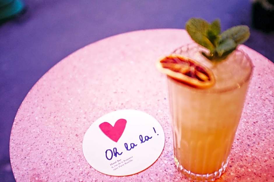 Oh la la ! Hotel Bar Paris Bastille