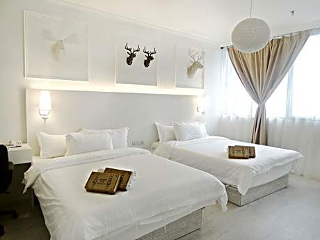 Duplex Queen Room