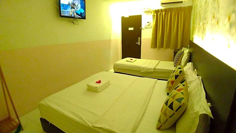 Apple 1 Hotel Gurney