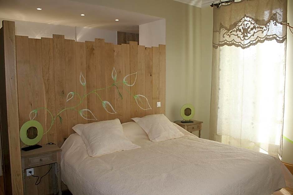 Lou Castet de Lussolle - Chambres d'hôtes