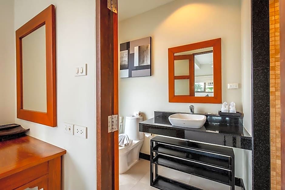 Ivory Pool Villa in Nai Harn