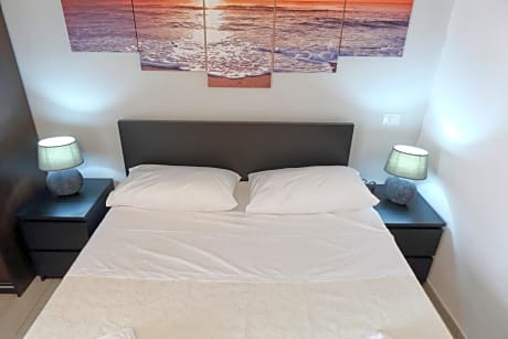 Double Room with Balcony and Partial Sea View