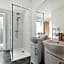 Henfields Country Retreat