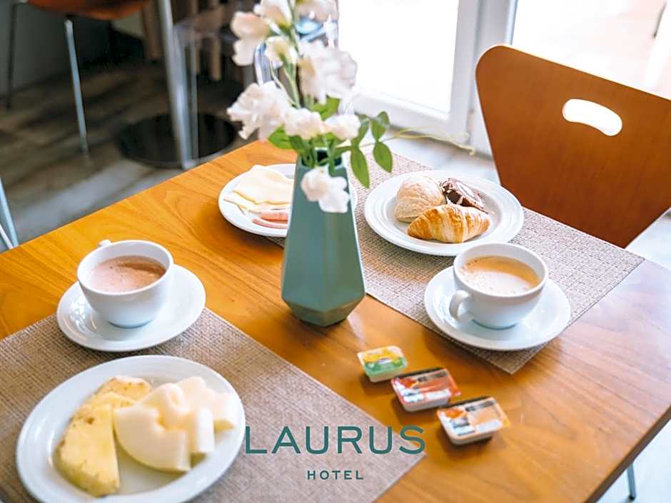 Laurus Hotel
