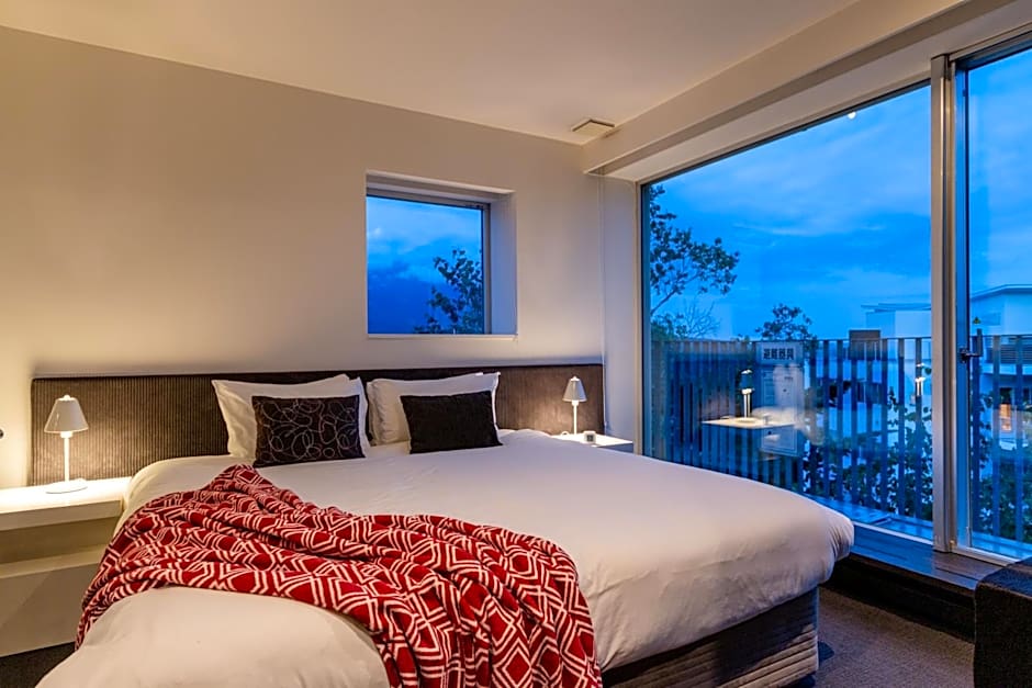 Kira Kira Suites by H2 Life