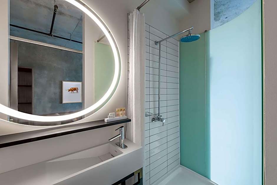 NYLO Las Colinas Hotel, Tapestry Collection by Hilton