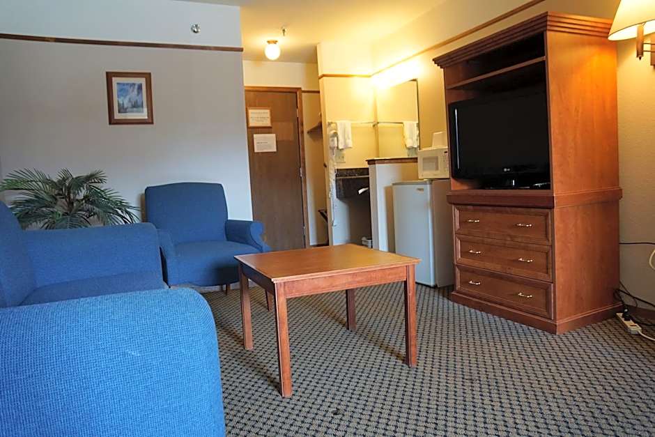 Luxury Inn & Suites