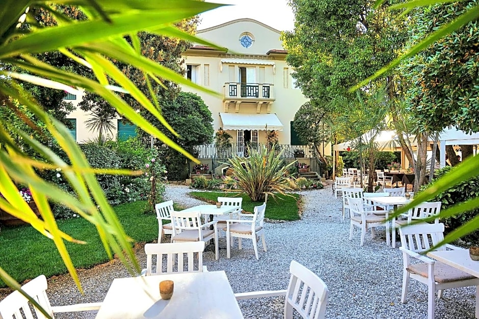 Hotel Club i Pini - Residenza d'Epoca in Versilia