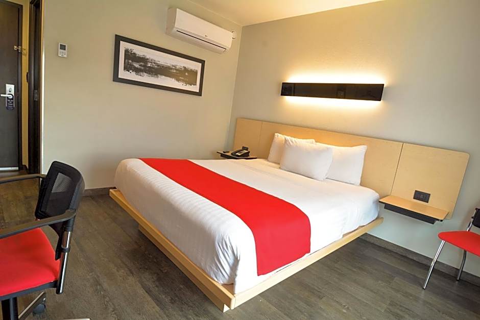 City Express Plus by Marriott Medellín Colombia