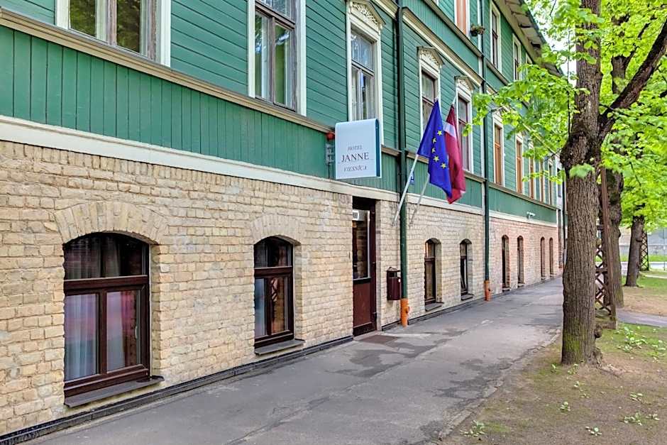 Janne Hotel with Self Check-in