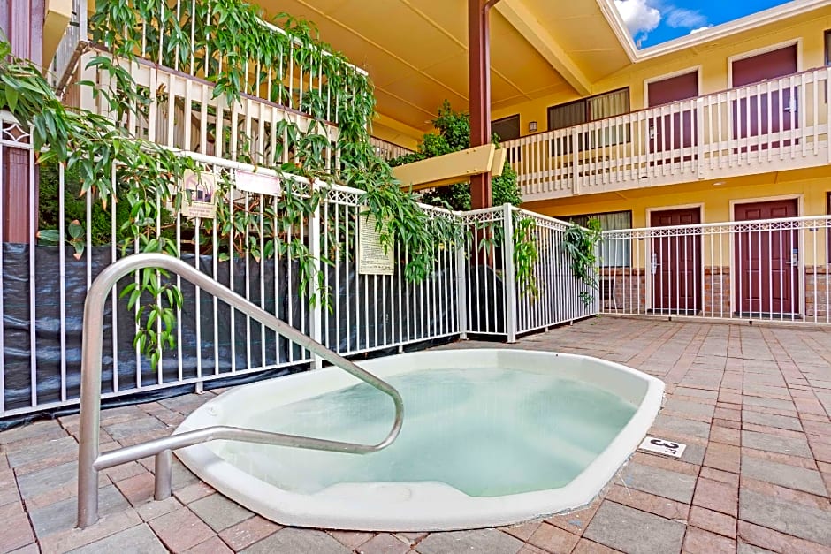 Days Inn by Wyndham Seattle South Tukwila