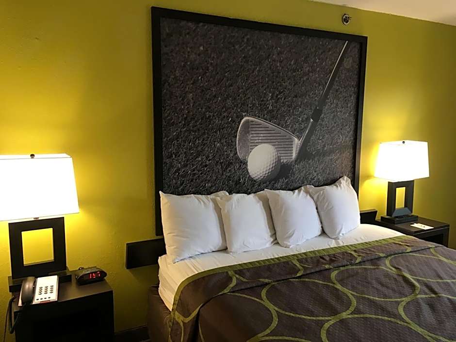 Super 8 by Wyndham Augusta