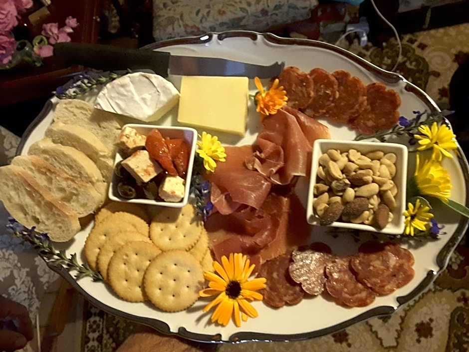 A La Folly The Retreat