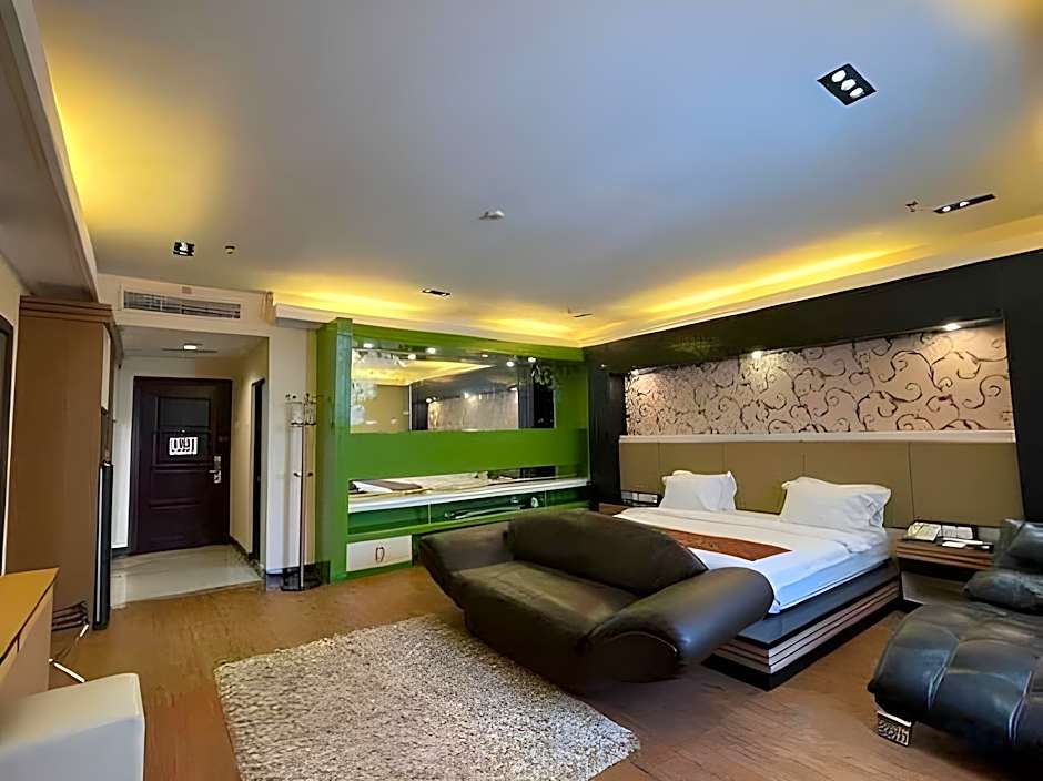Grand Puncak Lestari Hotel