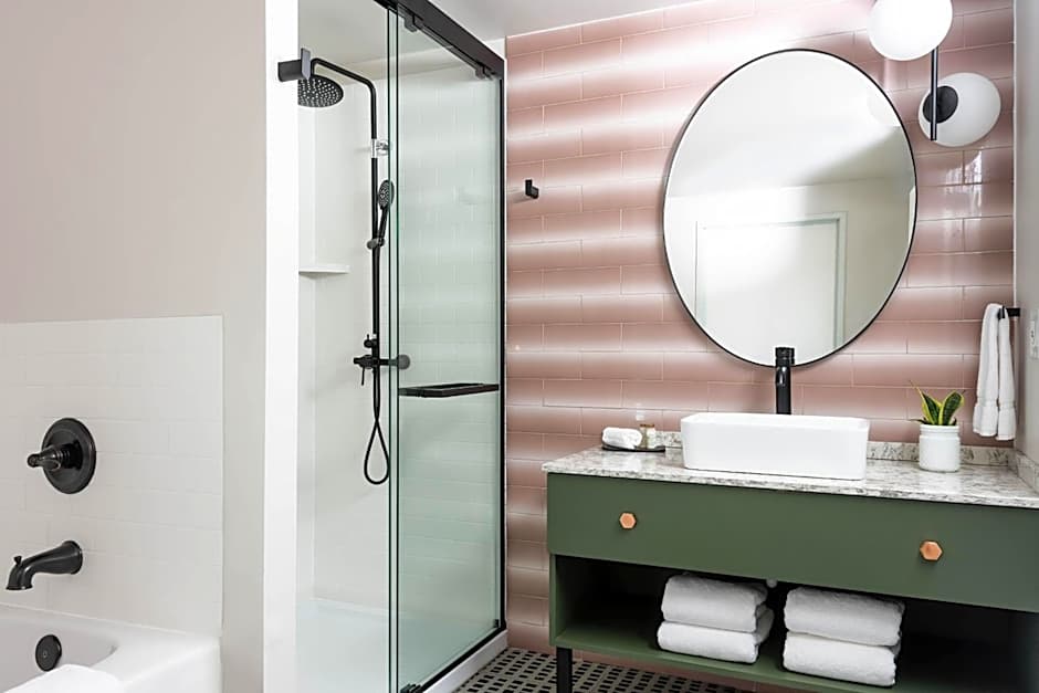 Holiday Inn Express St. Louis Central West End By IHG