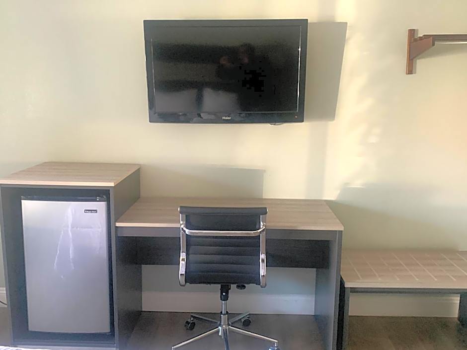 Monterey Oceanside Inn