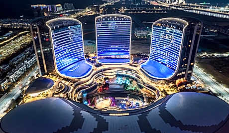 Interact China Fine Condo - Novotown