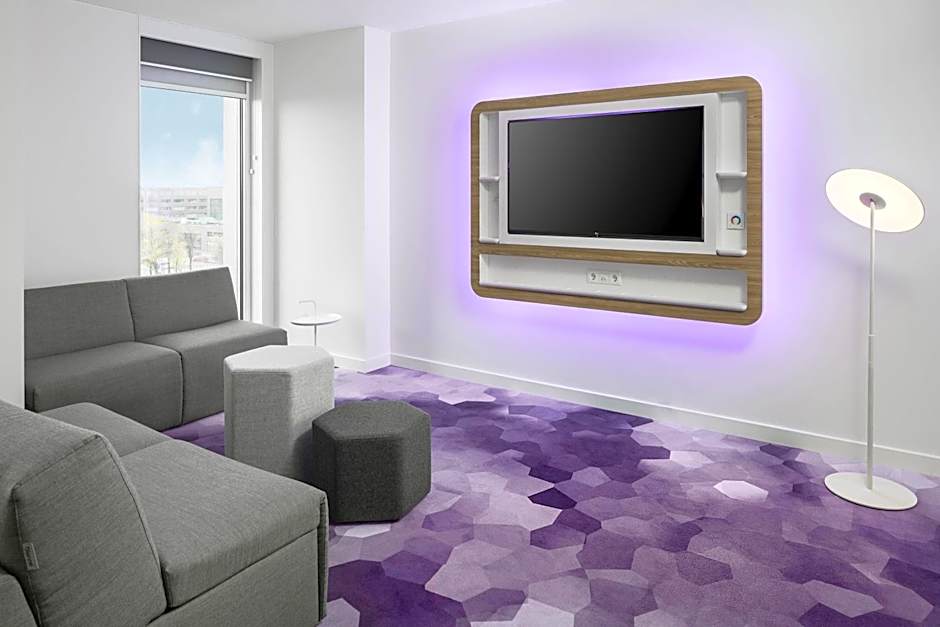 YOTEL Amsterdam
