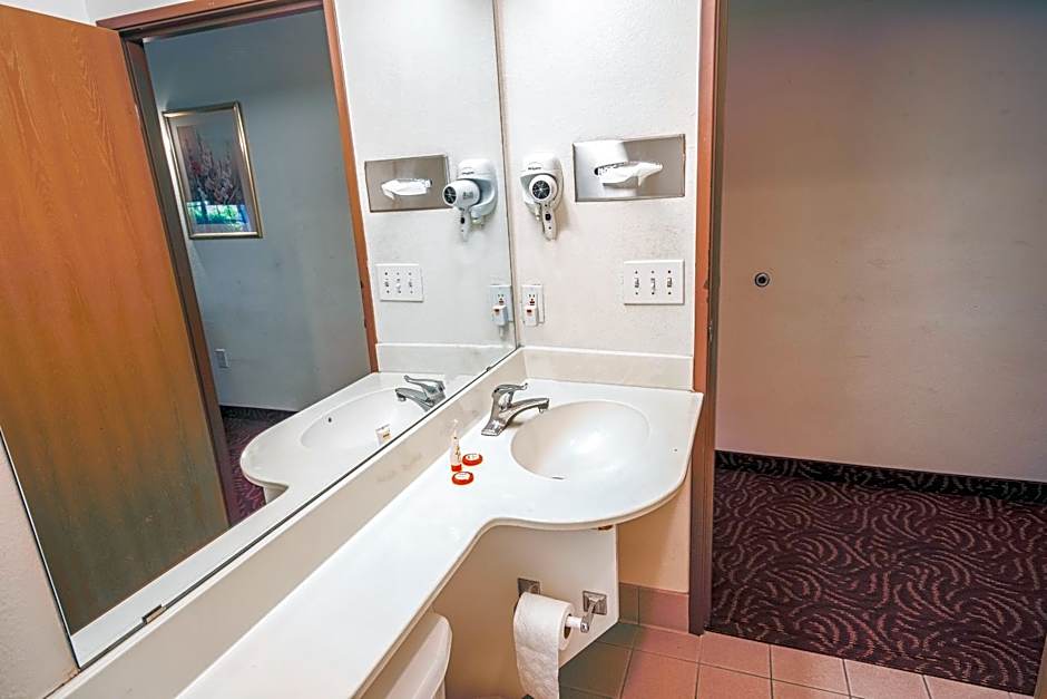 Econo Lodge Inn & Suites Mesquite - Dallas East