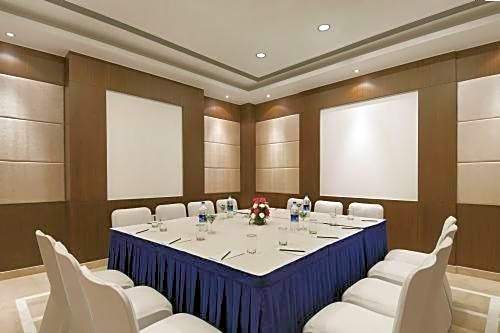 Inde Hotel Signature Tower