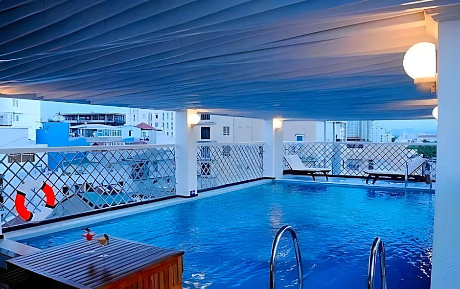 Moonlight Hotel Hue