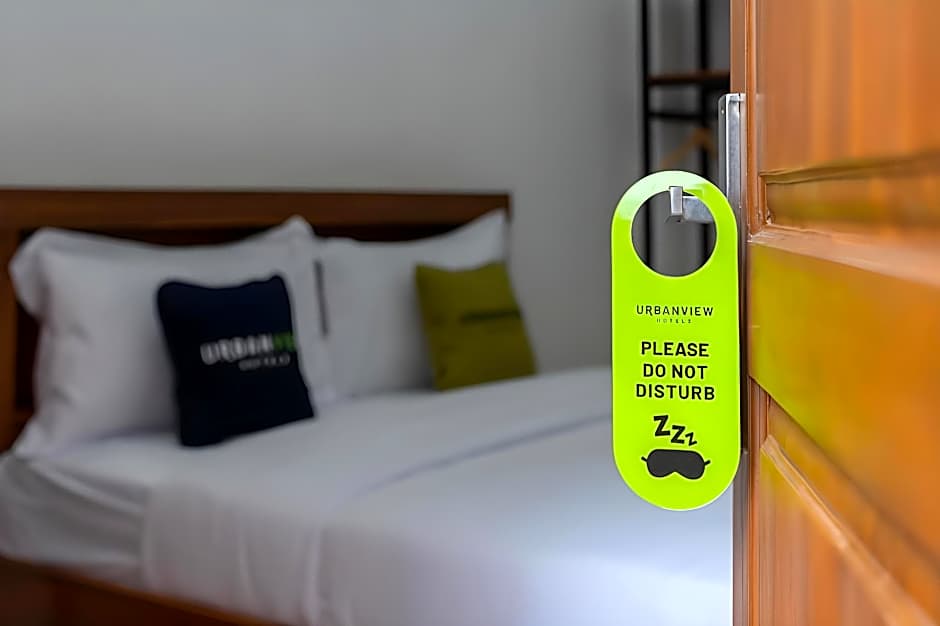 Urbanview Hotel Sky Batu Malang by RedDoorz