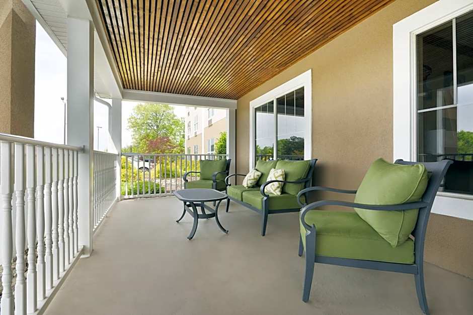 Country Inn & Suites by Radisson, Burlington (Elon), NC