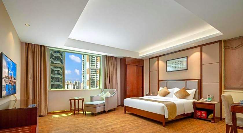 Zhonglian Harbor Hotel