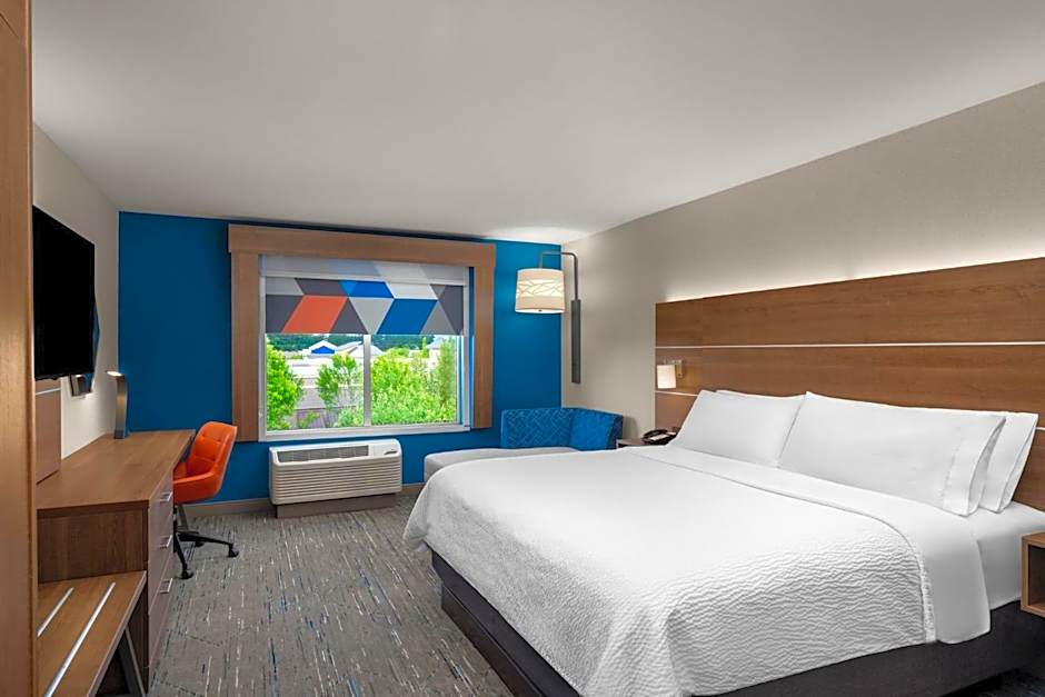 Holiday Inn Express & Suites Salem North-Keizer By IHG