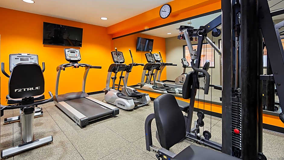 Best Western Cascade Inn & Suites