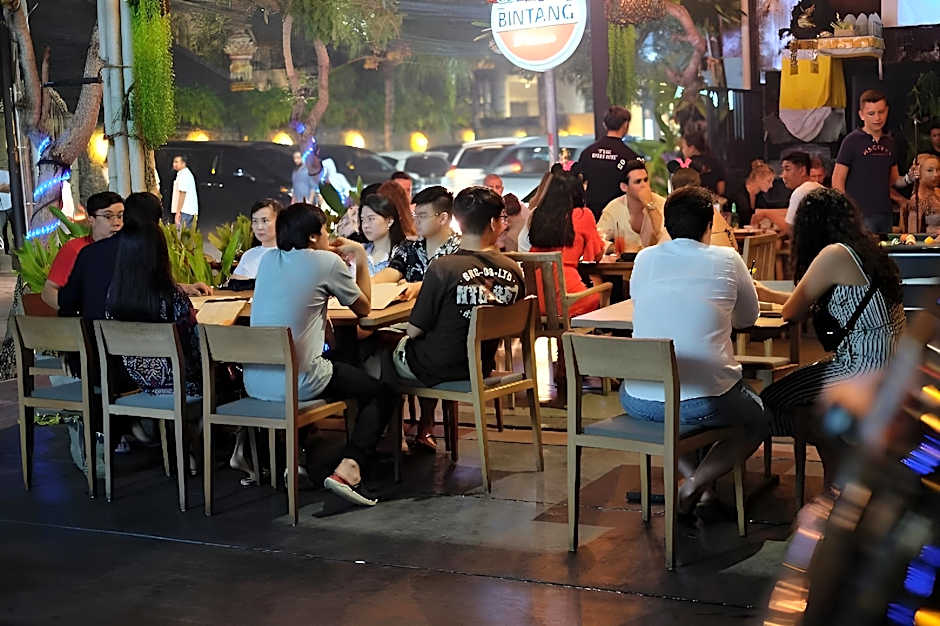 D'Primahotel Petitenget Seminyak