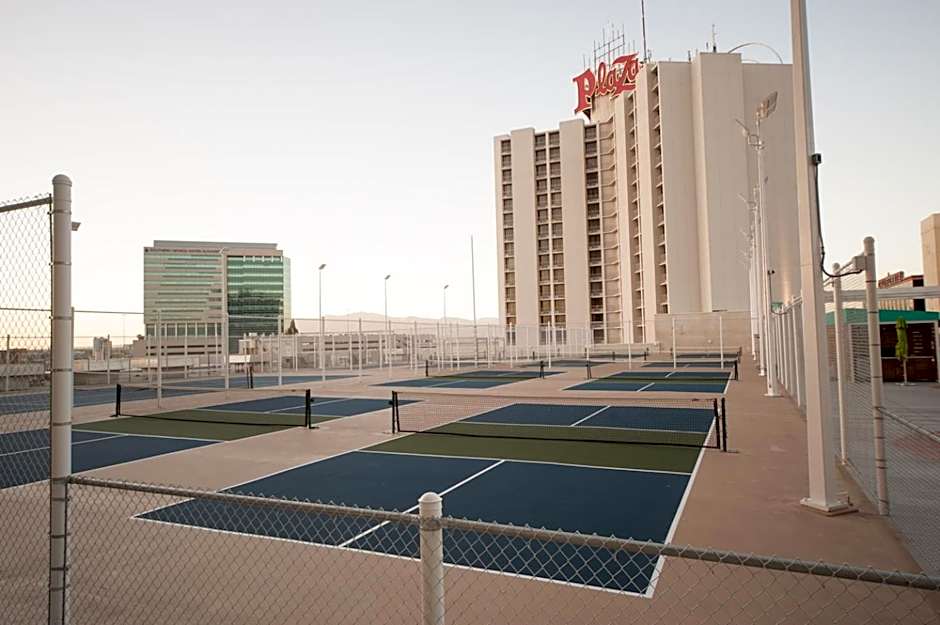Plaza Hotel & Casino