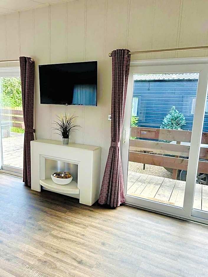 Black Bull Retreat, Barmston with Private Hot Tubs