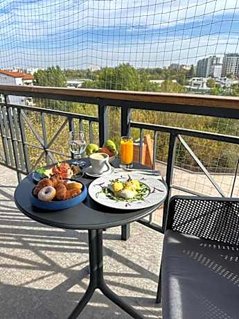 Twin Premium Room with Free Wellness Access