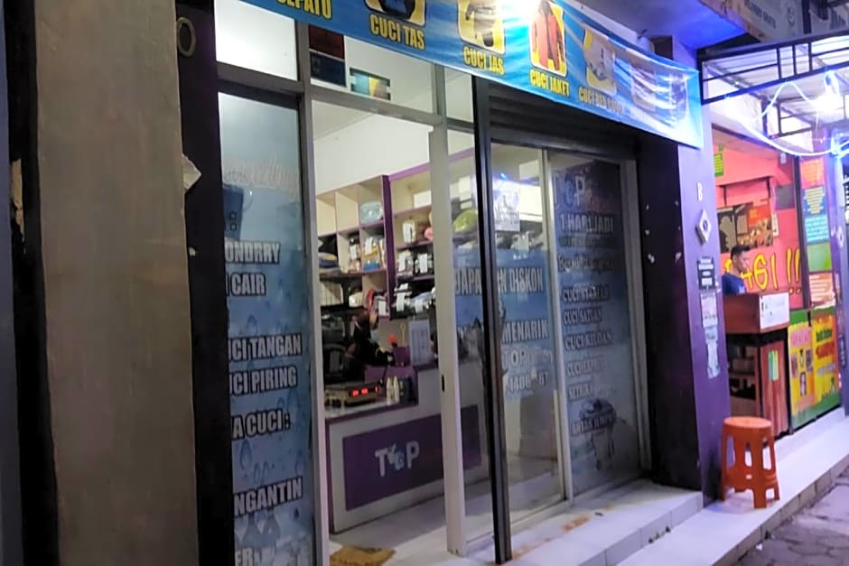 SPOT ON 92424 Wulan Homestay Syariah