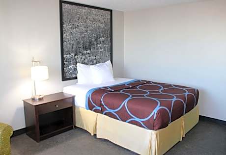 King Room - Non-Smoking