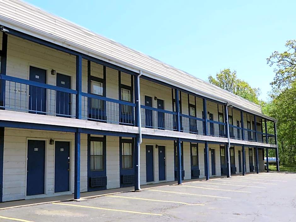 Scottish Inns Motel - Osage Beach