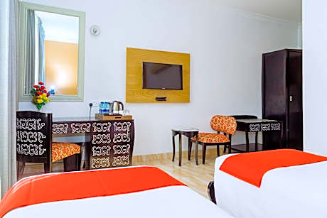 Standard Room 2 Twin Beds Smoking