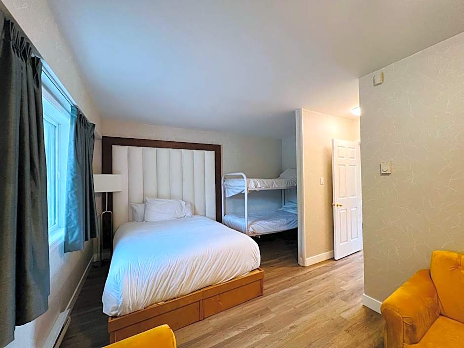 Hotel Civilia Lakeside by Civilia Golf Retreat