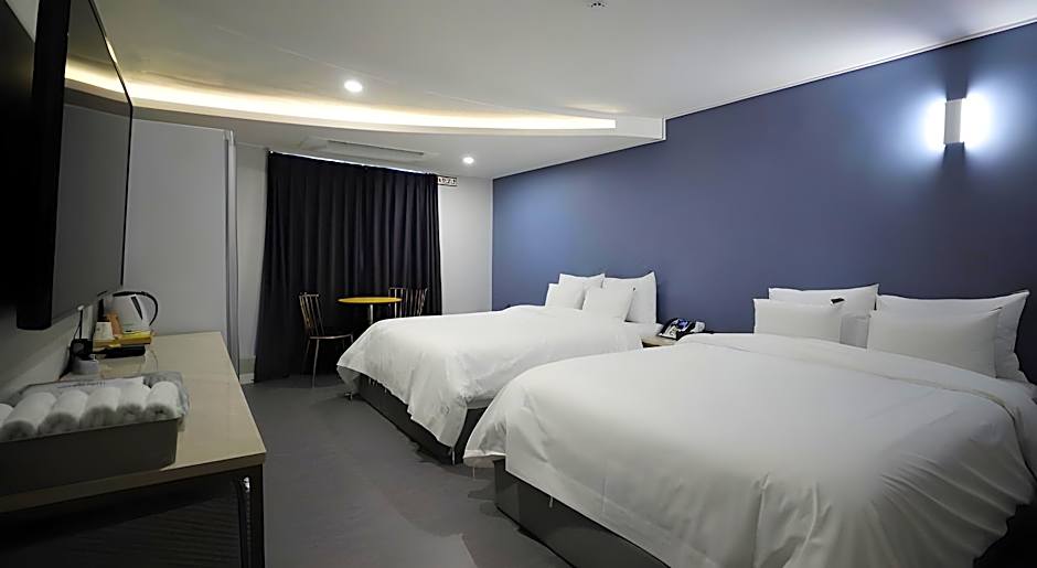 Brighten Hotel 