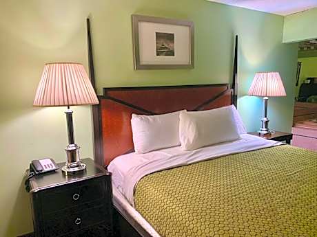 King Room with Jacuzzi