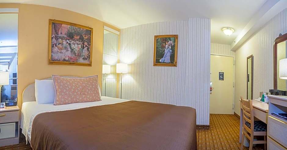 Flushing Central Hotel