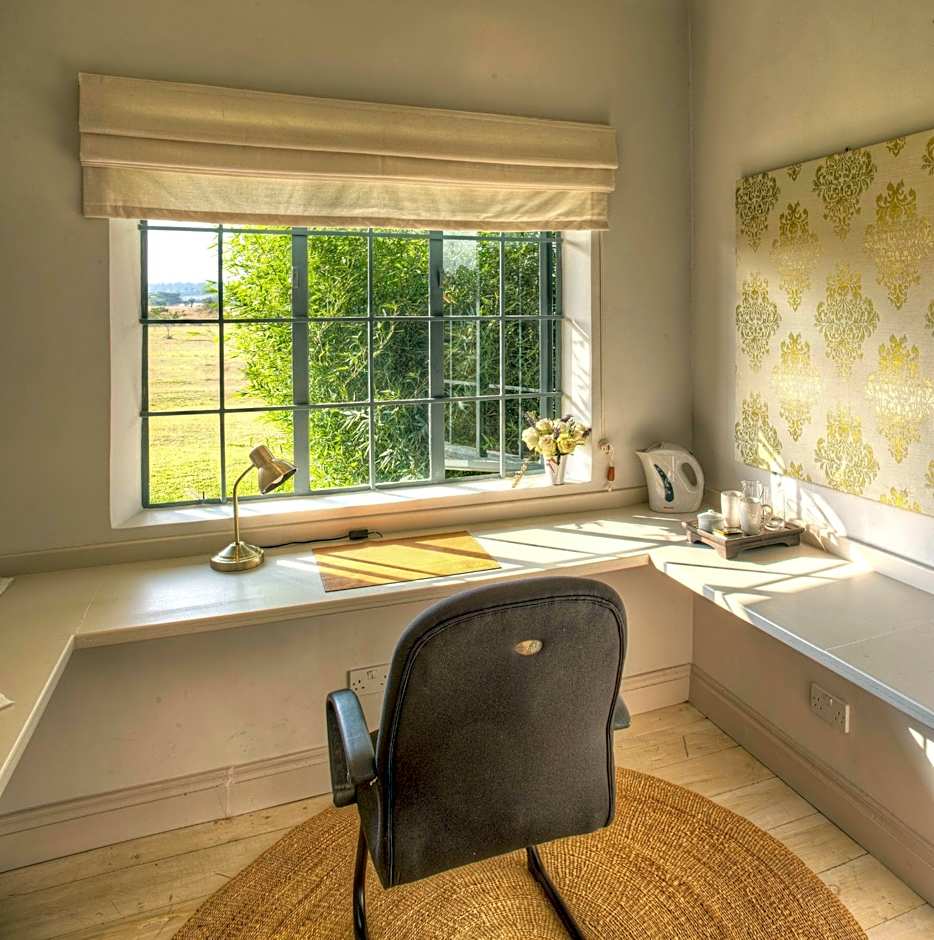 Soames Hotel & Jack' s Bar