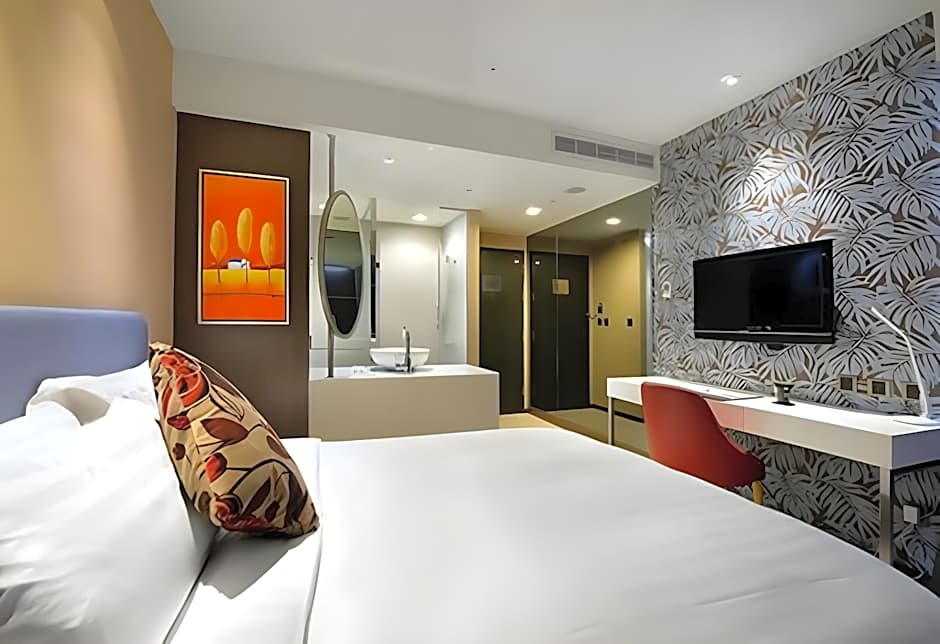CHECK inn Taipei Xinyi