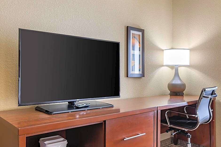 Comfort Inn & Suites Augusta