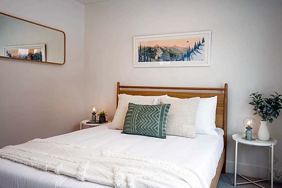 Adanac by Revelstoke Vacations