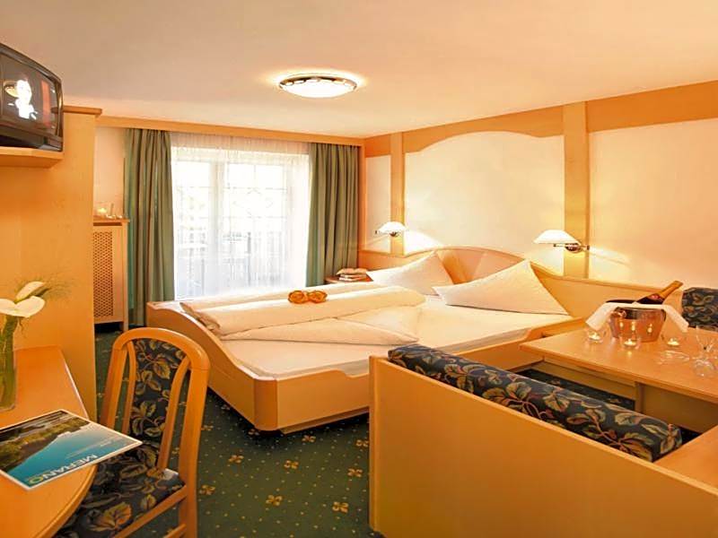 Parkhotel Plauserhof