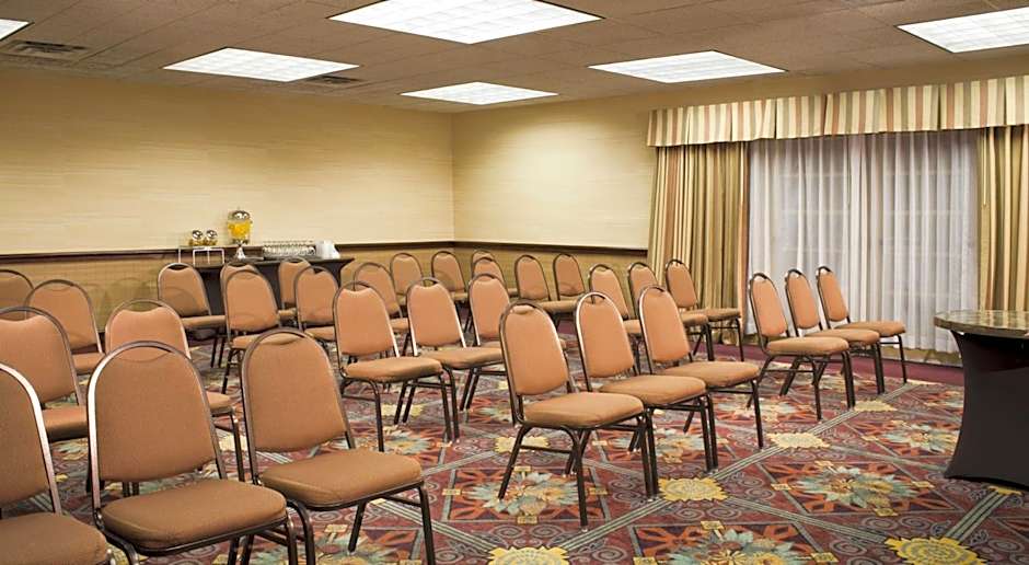 Embassy Suites by Hilton Flagstaff
