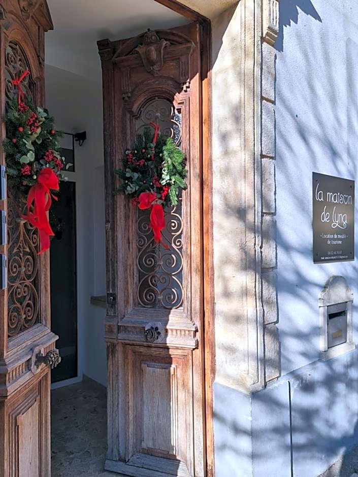 La Maison de Lyna - Suites de charme intra-muros avec parking & autonomie